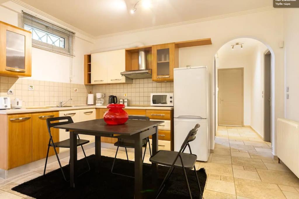 Parou Apartment Athens Ngoại thất bức ảnh
