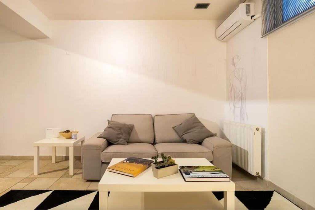 Parou Apartment Athens Ngoại thất bức ảnh