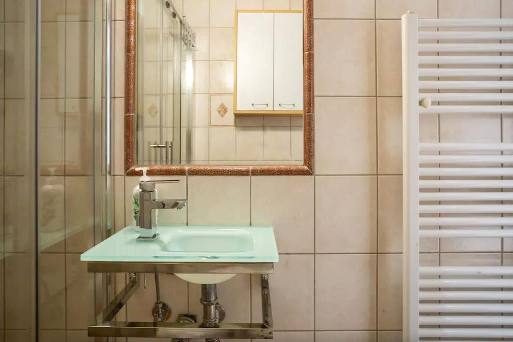 Parou Apartment Athens Ngoại thất bức ảnh